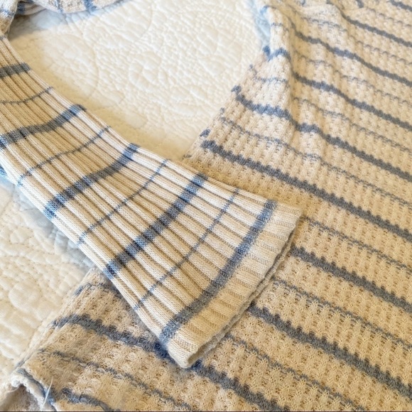 We the Free Waffle Knit Cowl Neck Top - M - Picture 7 of 10